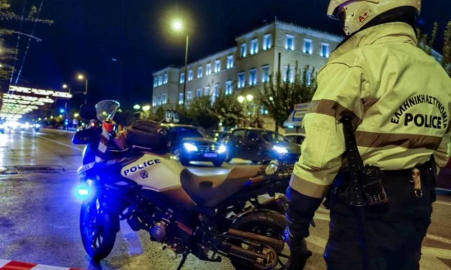 Οι έλεγχοι και τα πρόστιμα για τη μη χρήση κράνους - Χρυσοχοΐδης: Υπόθεση όλων η οδική ασφάλεια