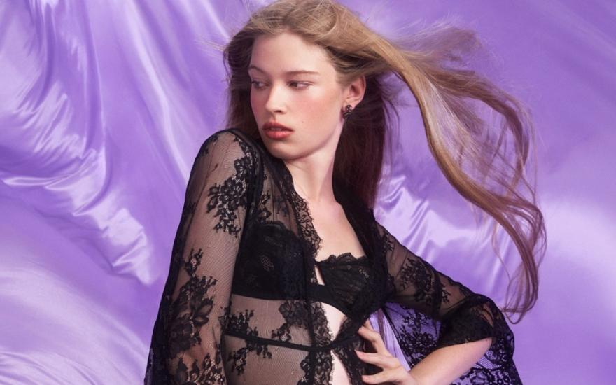 Vivian Jenna Wilson: Από την οικογενειακή ρήξη με τον μπαμπά Elon Musk στην πασαρέλα του NΥFW