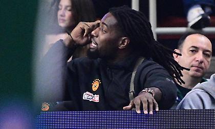 Στην αντεπίθεση ο Παναθηναϊκός για τη ρατσιστική επίθεση σε Λεσόρ: «Προστατεύουμε τους αθλητές μας από την αλητεία»!