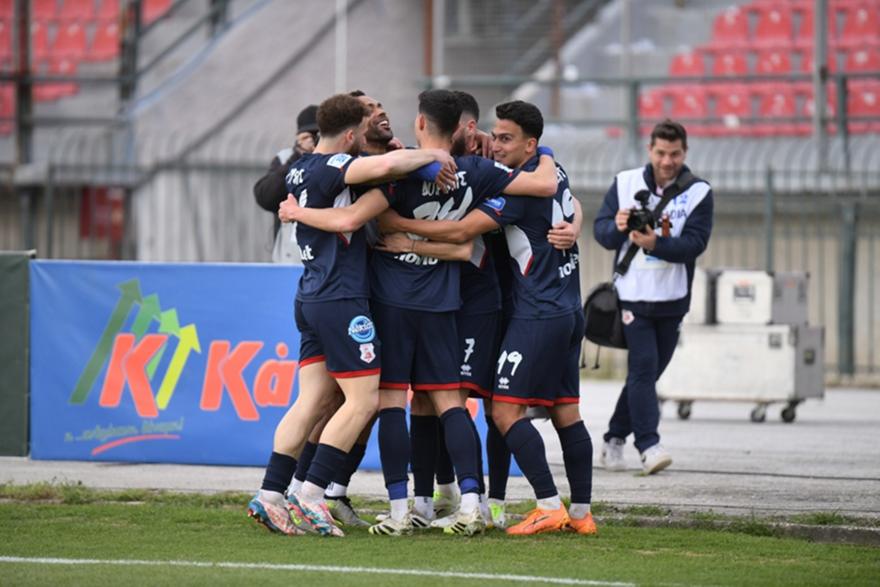 Υπάρχει ζωή στον Πανσερραϊκό, ξέρανε τον Βόλο!