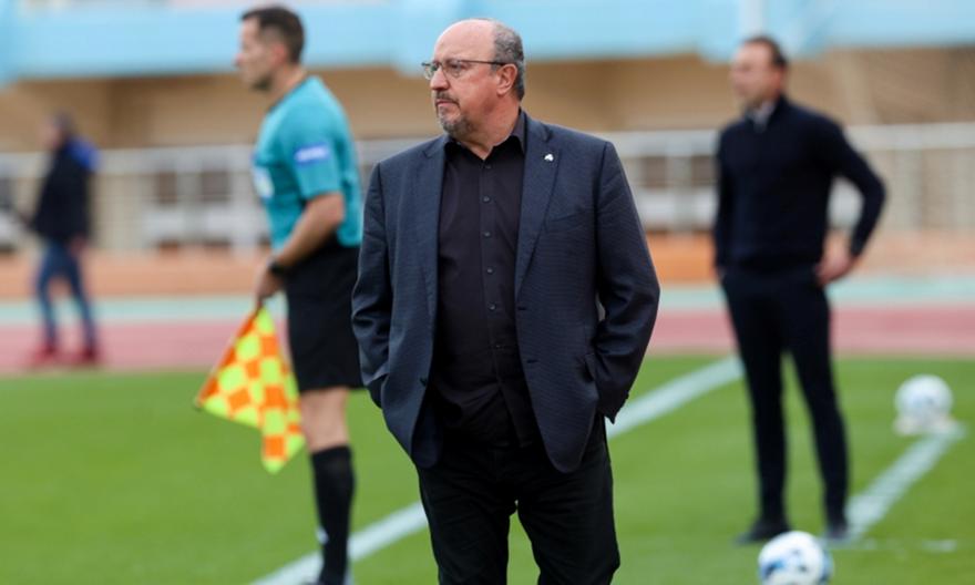 Μπενίτεθ: «Η ομάδα βελτιώνεται και δείχνει πράγματα που θέλουμε - Έπρεπε να είχαμε τελειώσει το ματς στο ημίχρονο»