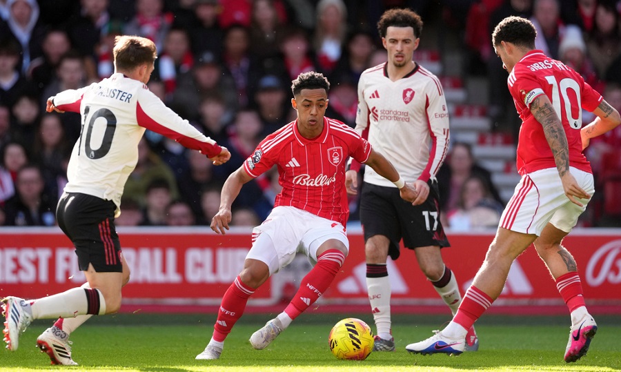 Νότιγχαμ Φόρεστ-Λίβερπουλ 