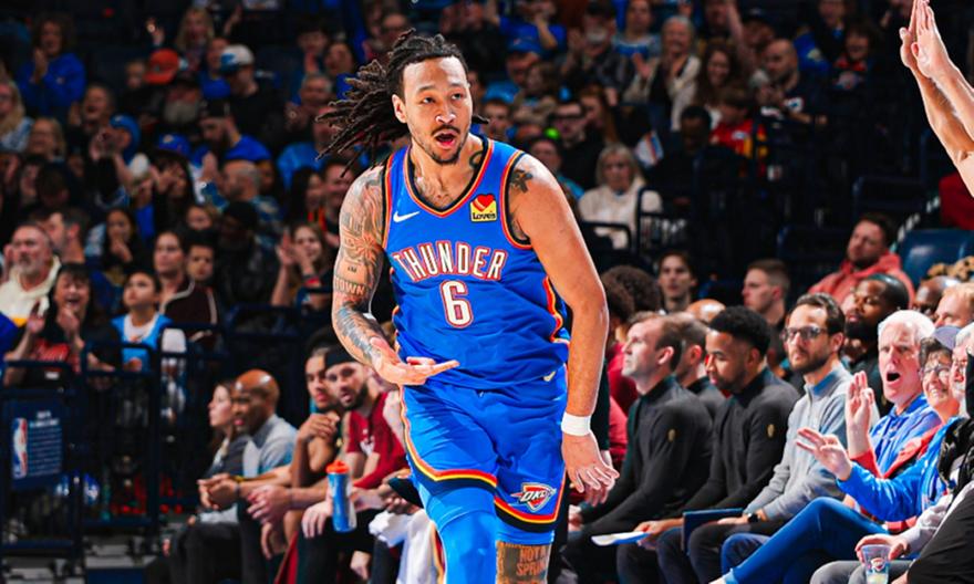 Φρέναραν τους Καβαλίερς και παραμένουν ακάθεκτοι στην κορυφή της Δύσης οι Θάντερ