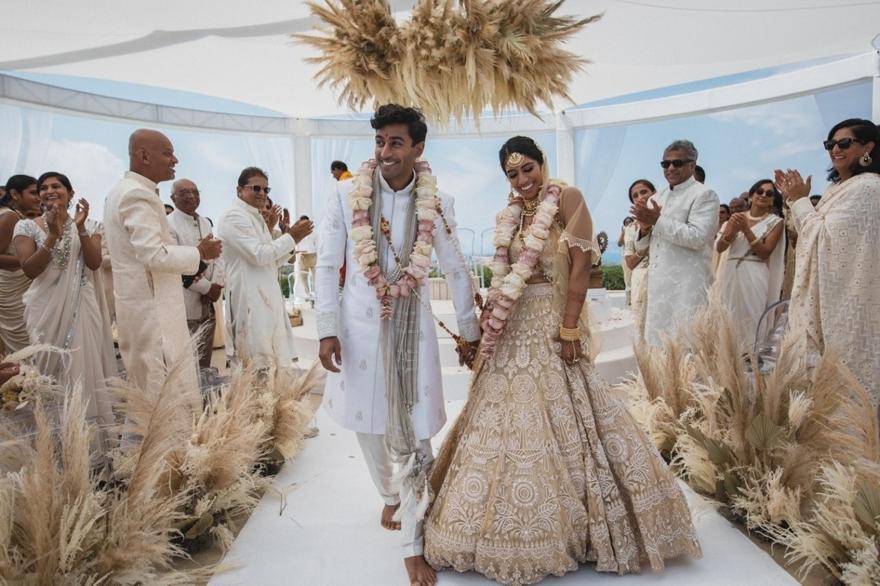Ινδικοί γάμοι στην Ελλάδα: Πολυήμεροι εορτασμοί, υψηλά budgets και η μεγάλη ευκαιρία για τον γαμήλιο τουρισμό