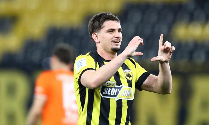 «Έχει πάρει φωτιά στην Ελλάδα, οδηγεί την ΑΕΚ στην κορυφή»: Ύμνοι στη Ρουμανία για Μαρίν!