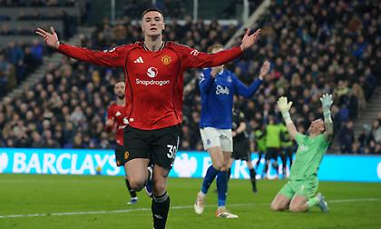 Λύγισε δύσκολα την Έβερτον, επέστρεψε στις νίκες και συνεχίζει εντός τετράδας η Μάντσεστερ Γιουνάιτεντ!