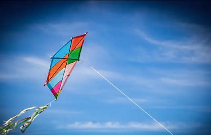 Ηλιοφάνεια και μικρή άνοδος της θερμοκρασίας για σήμερα Κ. Δευτέρα - Με τι καιρό θα πετάξουμε χαρταετό