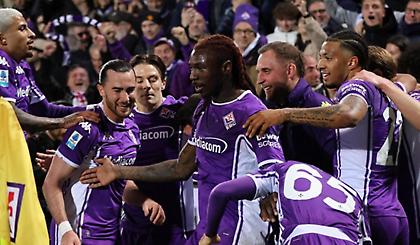 Το ντέρμπι της Τοσκάνης βάφτηκε… βιόλα!