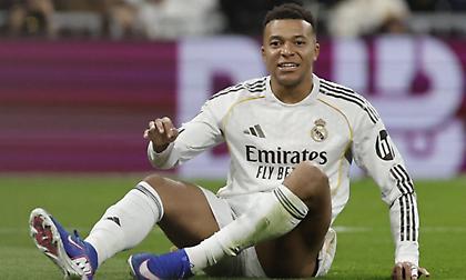 Εξαιρετικά αμφίβολος για τη ρεβάνς με την Μπενφίκα ο Εμπαπέ