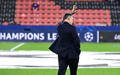 Καθολική αποθέωση για Μεντιλίμπαρ με το που πάτησε «BayArena»