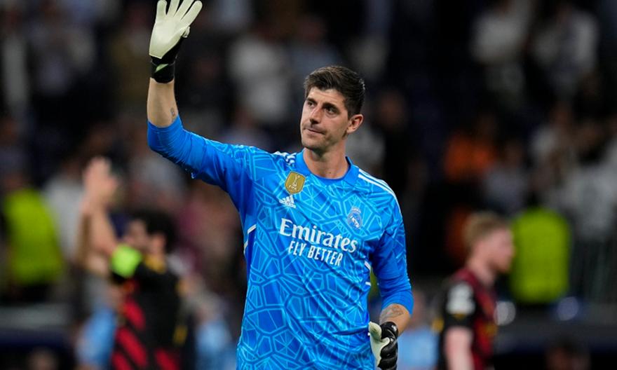 Κουρτουά: «Δεν μπορούμε να δεχθούμε ούτε τον ρατσισμό, ούτε την ομοφοβία»