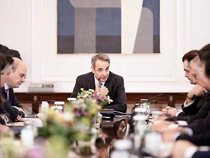 Μητσοτάκης: Τέλη Μαρτίου θα αποφασιστεί η νέα αύξηση του κατώτατου μισθού