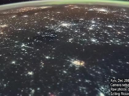 Τρόμος από το διάστημα: Βίντεο από τον ISS με ρωσικούς πυραύλους να χτυπούν το Κίεβο