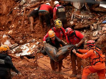 Βραζιλία: Τουλάχιστον 25 νεκροί από τις βροχοπτώσεις, 43 οι αγνοούμενοι