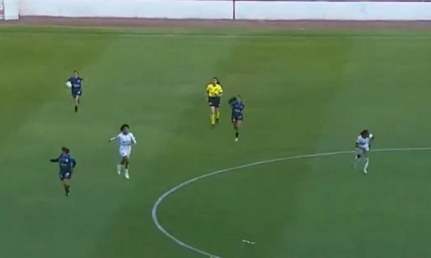 Μεξικό: Πέρασαν τον ήχο εξάτμισης από μηχανάκι για πυροβολισμούς - Σταμάτησαν αγώνα ποδοσφαίρου και έτρεχαν να σωθούν