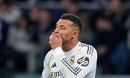 Σοβαρό πλήγμα στη Ρεάλ, νοκ άουτ ο Εμπαπέ κόντρα στην Μπενφίκα!