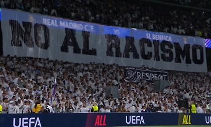 Τεράστιο πανό κατά του ρατσισμού από τους φίλους της Ρεάλ στο Μπερναμπέου