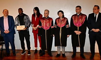 Ο Σεμπά, η βράβευση από το Οικονομικό Πανεπιστήμιο, η αλυσίδα της αλληλεγγύης και το «όχι» στον ρατσισμό!