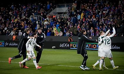 Οι ξέφρενοι πανηγυρισμοί των παικτών του Παναθηναϊκού μετά την πρόκριση επί της Βικτόρια Πλζεν!