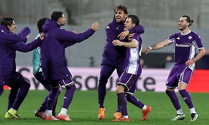 Απέφυγε στην παράταση την ανατροπή της σεζόν και έφυγε για τους «16» του Conference League η Φιορεντίνα!