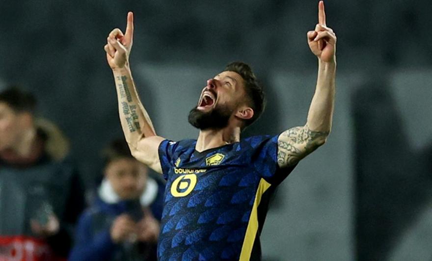 Καλύτερος και από… παλιό κρασί ο Ζιρού, σκόραρε και «πάγωσε» το Μαρακανά στο Βελιγράδι