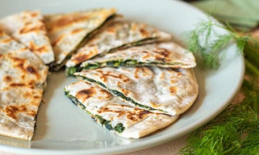 Κρητικές μαραθόπιτες στο τηγάνι