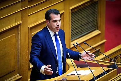 Εξετάζεται η απαγόρευση της μπούρκας για ανήλικα στην Ελλάδα - Τι αναφέρει ο Θάνος Πλεύρης