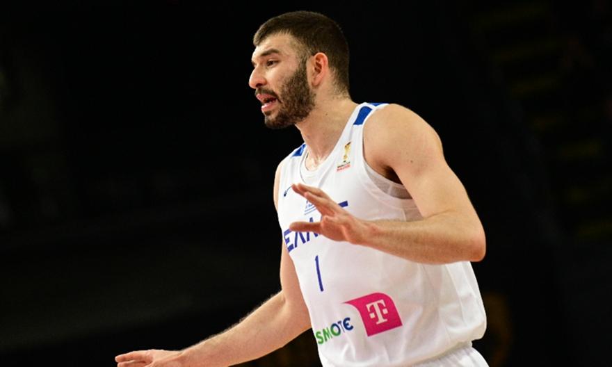 Αμφίβολος ο Ρογκαβόπουλος για το επόμενο ματς με το Μαυροβούνιο