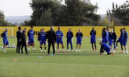 Κλειστά χαρτιά από Γρηγορίου ενόψει του ντεμπούτου του στον Άρη - Δεν ανακοίνωσε αποστολή για Παναθηναϊκό