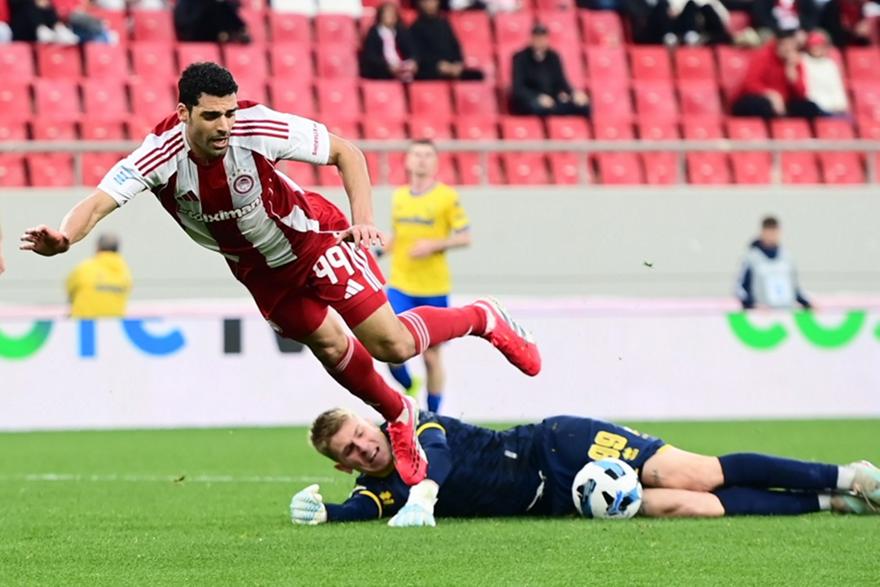 Νικολακόπουλος: «Ο Ολυμπιακός πρέπει να ξαναβρεί την ισορροπία του»