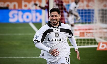 Χτύπησε δύο φορές σε τέσσερα λεπτά ο Φούντας κόντρα στην ΑΕΛ Novibet!