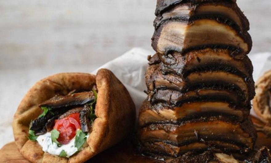 Σπιτικός γύρος μανιταριών: Το street food της νηστείας