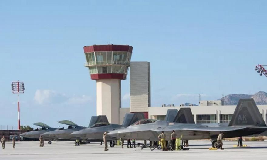 Έκλεισε η βάση στη Σούδα - Έκτακτα μέτρα συναγερμού και αεράμυνας