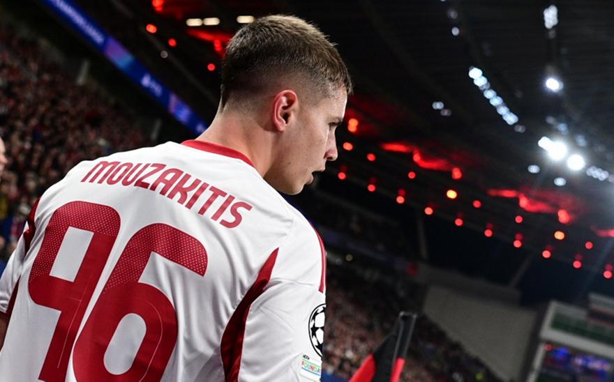 «Στη λίστα όλων των μεγάλων της Bundesliga ο Μουζακίτης»