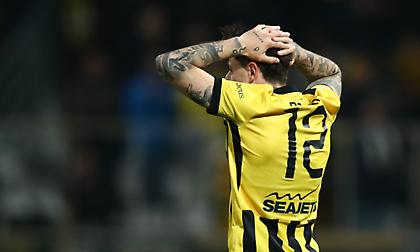 Προβάδισμα ξανά για τον Βόλο με πέναλτι που δόθηκε για χέρι του Πήλιου, έντονες διαμαρτυρίες από την ΑΕΚ