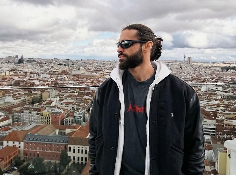 Κωνσταντίνος Βασάλος: Παραχώρησε επικά τη σειρά του στον Ουγγαρέζο για να πάρει πρώτος εκπομπή