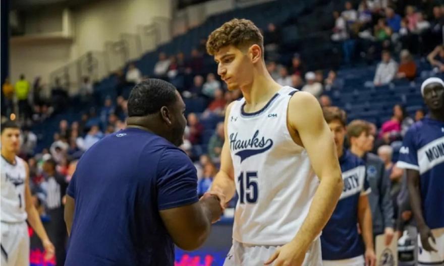 Διψήφιος ο Σπάρταλης στην άνετη νίκη του Μόνμαουθ επί του Ίλον