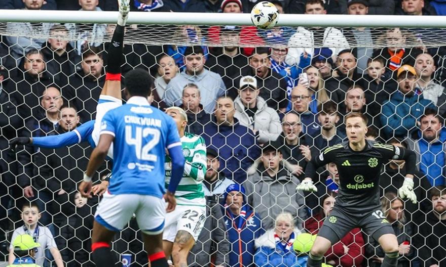 Απίθανο γκολ στο Ρέιντζερς-Σέλτικ από τον Τσερμίτι