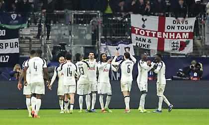 Η UEFA τιμώρησε την Τότεναμ για ρατσιστική συμπεριφορά οπαδών της
