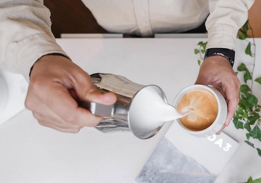 Πώς ο καφές στην Αθήνα έγινε τελετουργία: Αυτές είναι οι τοπ διευθύνσεις