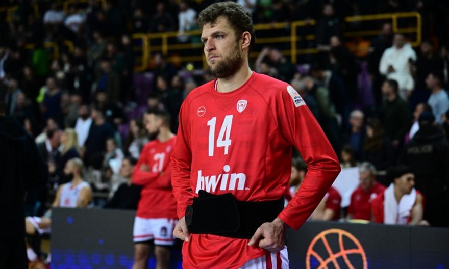 Ζέρβας: «Κρίσιμη η αυριανή ημέρα για τη συμμετοχή του Βεζένκοφ στο ντέρμπι με τον Παναθηναϊκό»