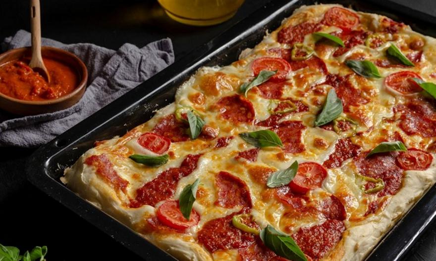Detroit style pizza: Η νέα τάση στην Αθήνα, τι είναι και πού θα τη δοκιμάσεις