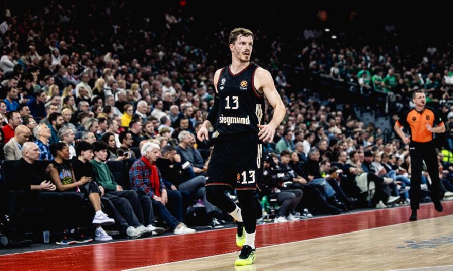 Δένει τον Ομπστ με νέο πολυετές συμβόλαιο η Μπάγερν