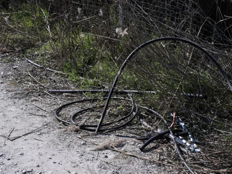 40χρονος αφαίρεσε από εγκαταστάσεις του ΟΣΕ στη Θεσσαλονίκη καλώδια χαλκού βάρους 70 κιλών!