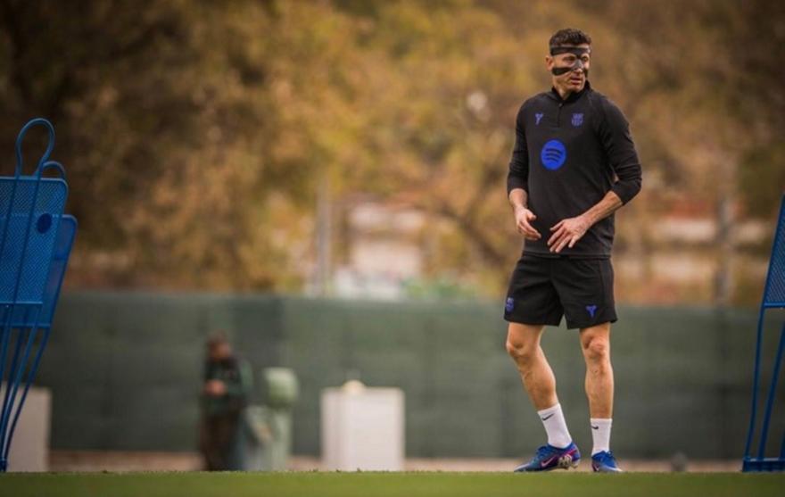 Μπαρτσελόνα: Επέστρεψε στις προπονήσεις... μασκοφόρος ο Λεβαντόφσκι