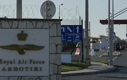 Κύπρος: Ήχησαν ξανά οι σειρήνες στο Ακρωτήρι - Μήνυμα στους κατοίκους για «απειλή σε εξέλιξη»