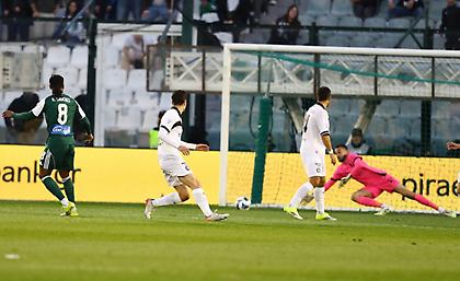 Τρομερό σουτ του Ρενάτο για το 2-0 του Παναθηναϊκού στο τέταρτο!