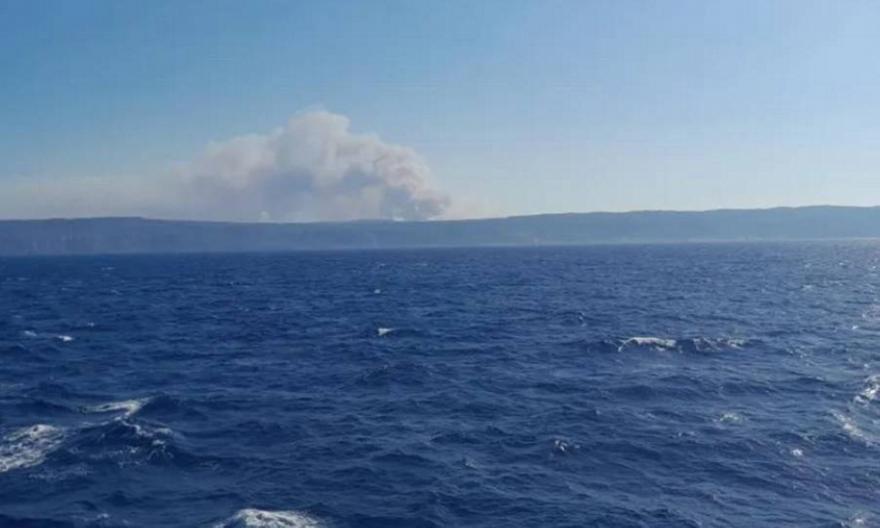 Αναφορές για πλήγματα σε δυο πλοία κοντά στα ΗΑΕ και στο Ομάν