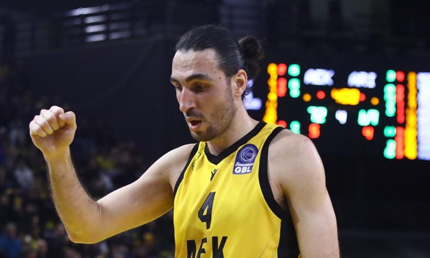 ΑΕΚ: Επέστρεψε ο Κατσίβελης, παραμένει εκτός ο Φλιώνης