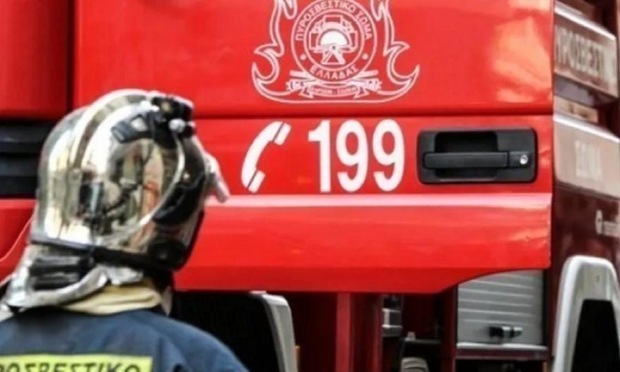 Ενας νεκρός από πυρκαγιά σε εγκαταλελειμμένο κτίριο στο Μεταξουργείο